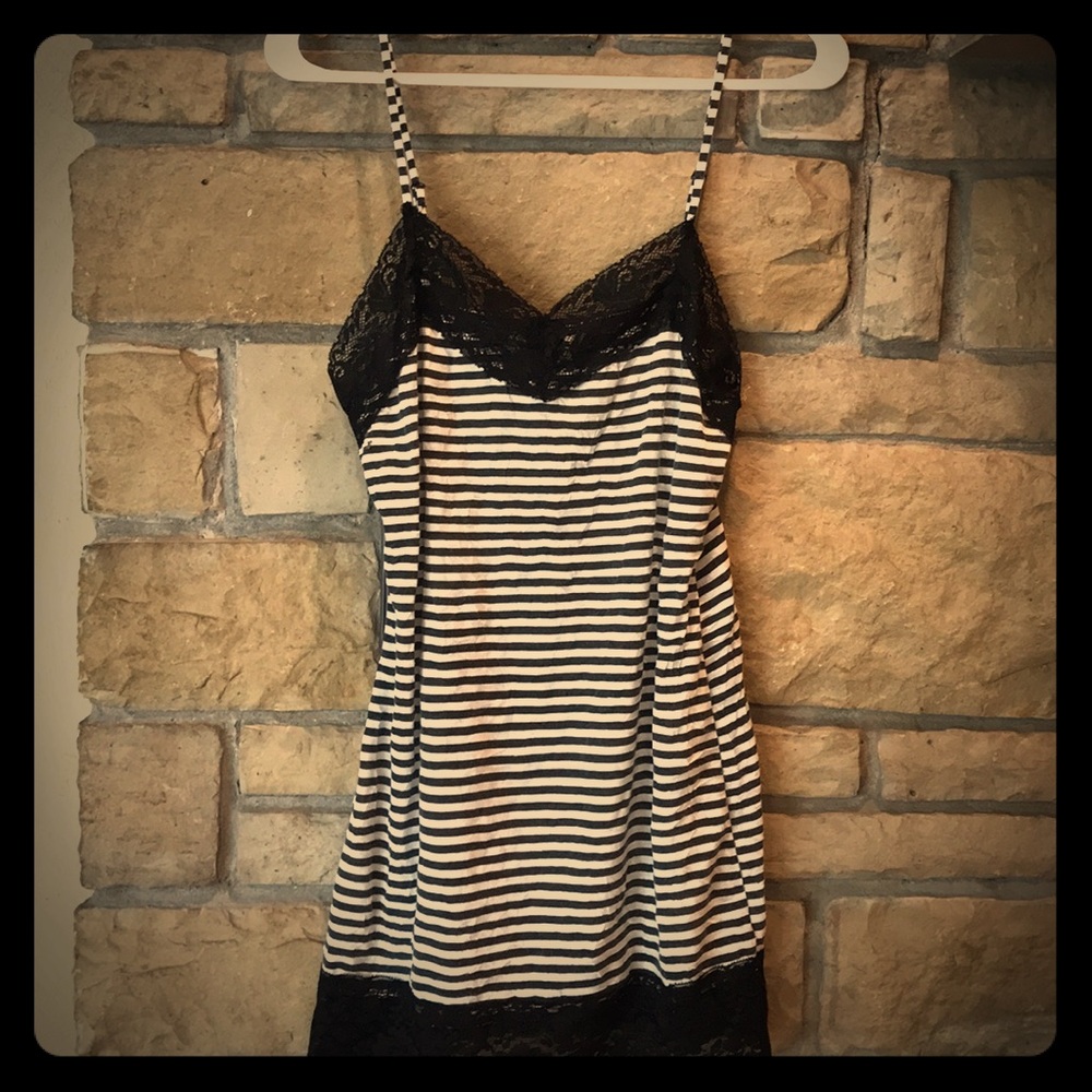 Black & white striped tank with lace. Junior Large